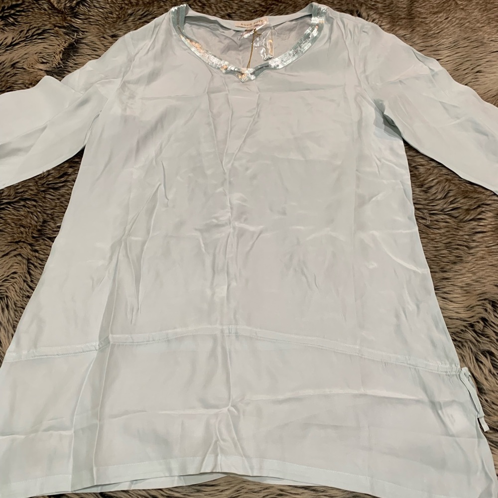 Rosie Pope Medium Maternity Top Pea in the Pod ice Blue 100% Silk Sequin V Neck